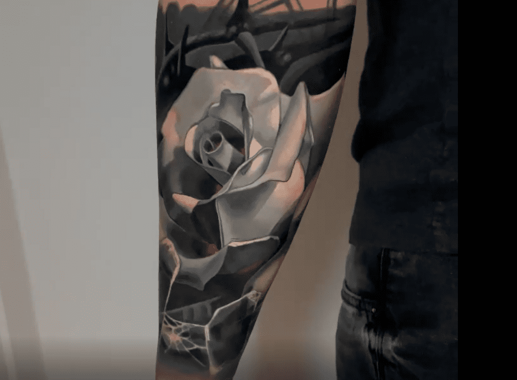 roos bloem tattoo