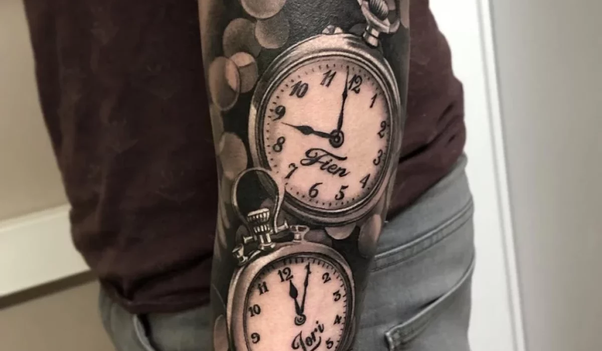 blackngrey-pocket-watch-tattoo-arm-1024x1024