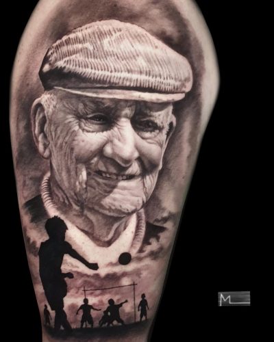 zwartwit fotorealisme portret tattoo oude man